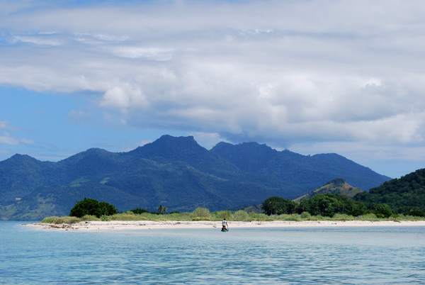 Pulau Pangabatang in Maumere Bay