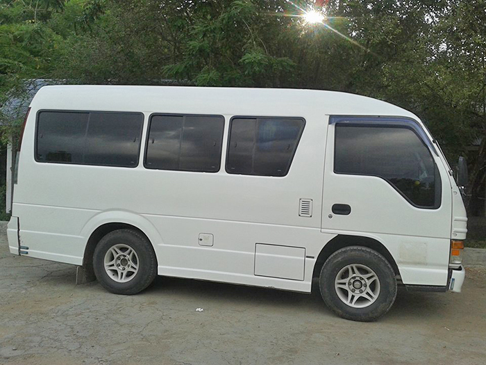 Minibus for up to 9 person